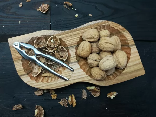 Bowl for nuts